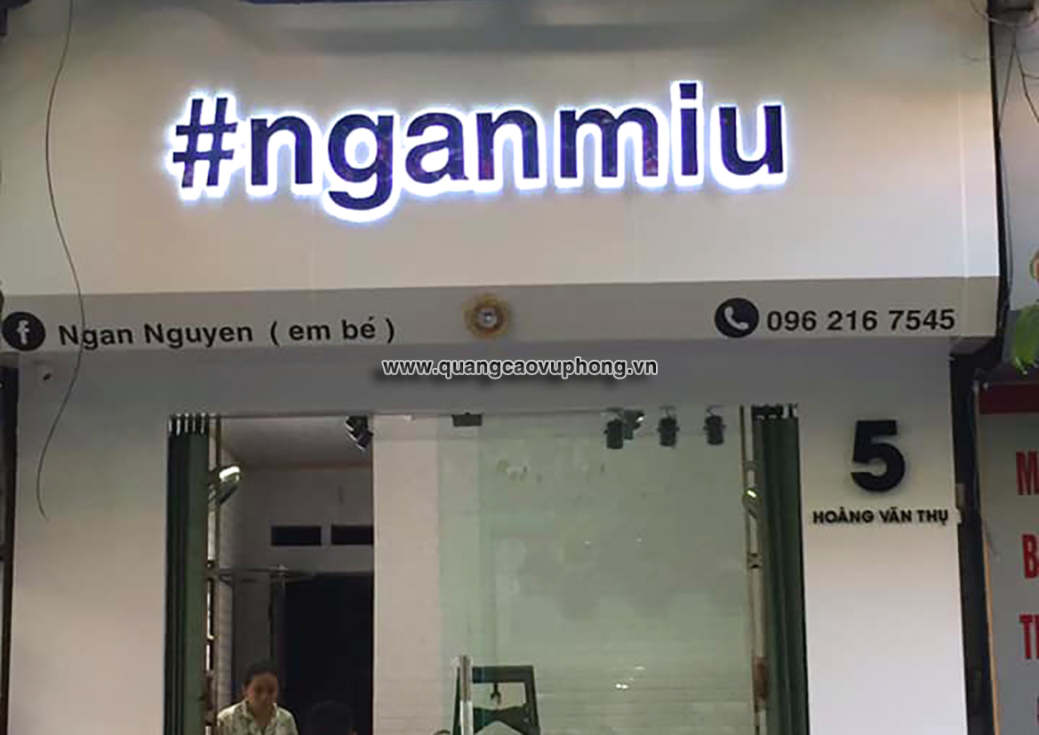 BIỂN CHỮ NỔI HẮT SÁNG CHÂN SHOP QUẦN ÁO #NGANMIU HẢI DƯƠNG