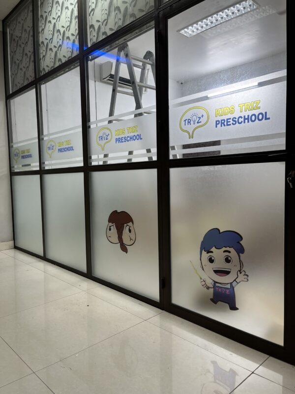 don-vi-thi-cong-decal-kinh-hai-duong