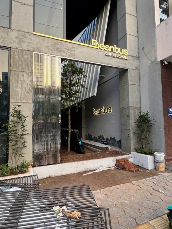 coffee beanbus biển quảng cáo quán cafe đẹp thu hút khách từ xa