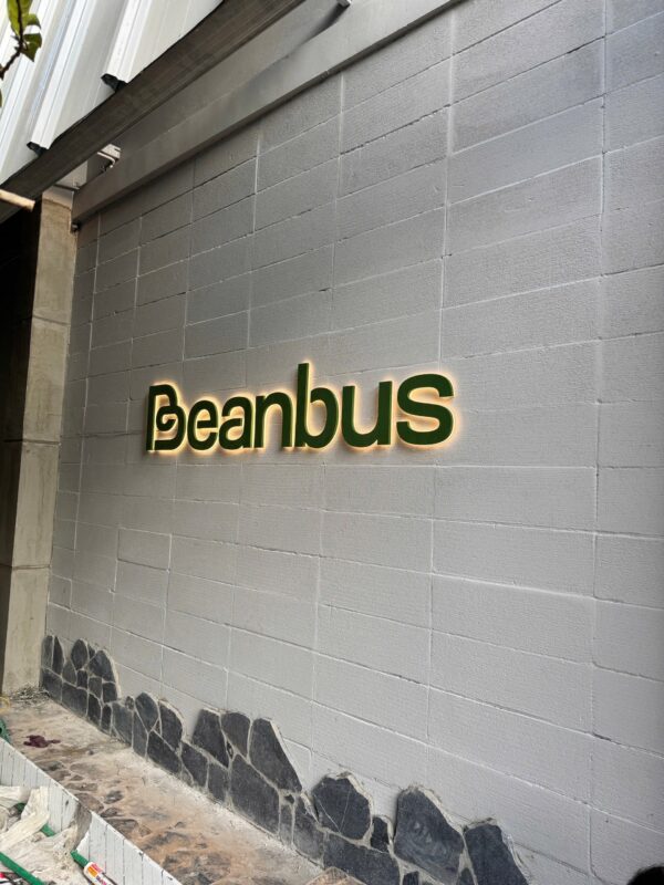 coffee beanbus biển cafe đẹp nổi bật ban đêm thu hút ánh nhìn