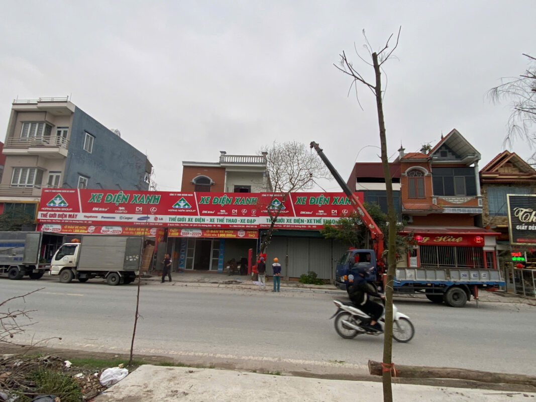 thi công biển quảng cáo tại Hải Dương khung sắt chắc chắn ngoài trời