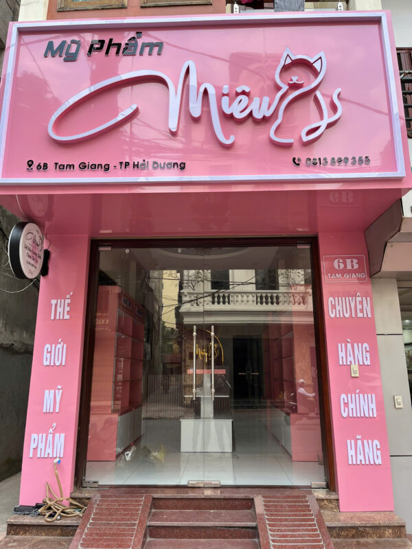 Thi công cửa hàng mỹ phẩm trọn gói tại Hải Dương