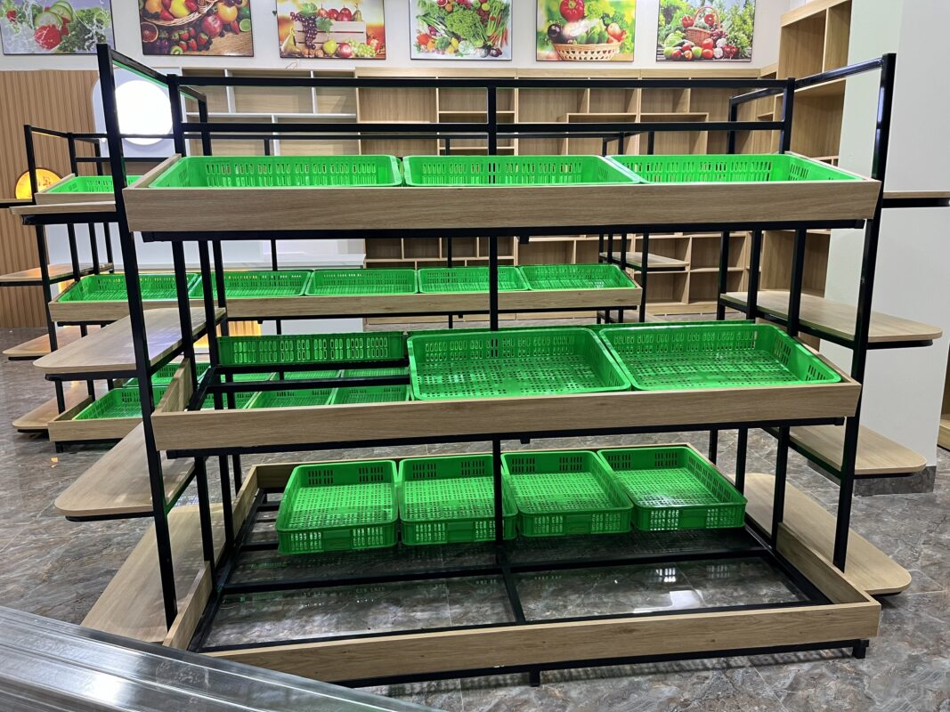 Thi công shop hoa quả sạch với thiết kế tối ưu không gian trưng bày
