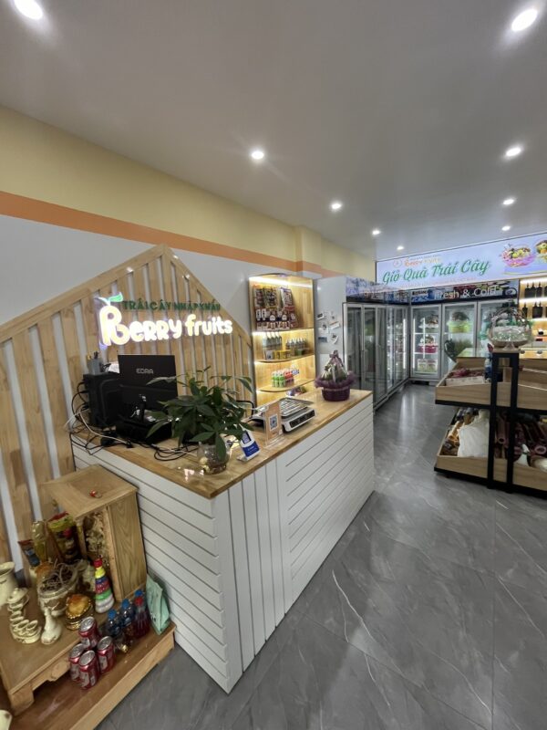 Thi công shop trái cây nhập khẩu đẹp, hiện đại và thu hút khách hàng