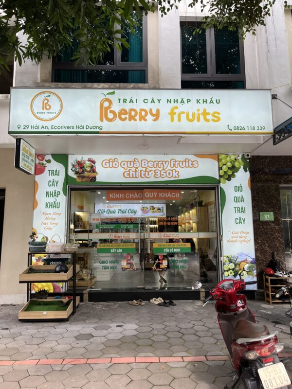 Thi công shop trái cây nhập khẩu đẹp, hiện đại và thu hút khách hàng
