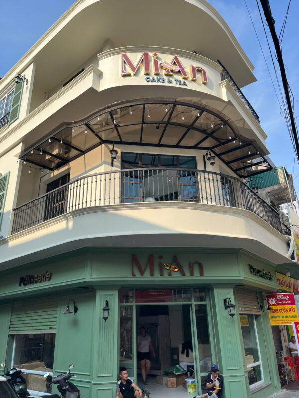 Hình ảnh quá trình thi công thực tế tiệm bánh MIAN tại Phường Quang Trung Hải Dương.