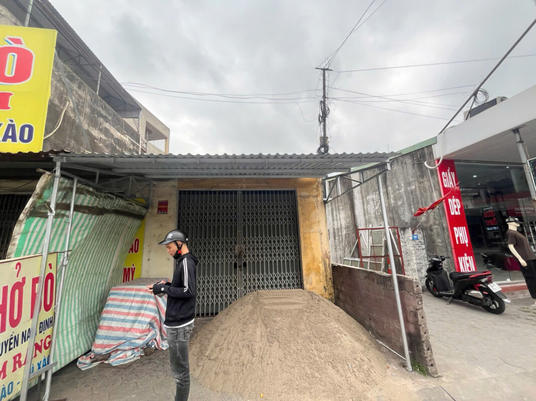 Mặt tiền quán tóc trước khi thi công biển quảng cáo tại Hải Dương