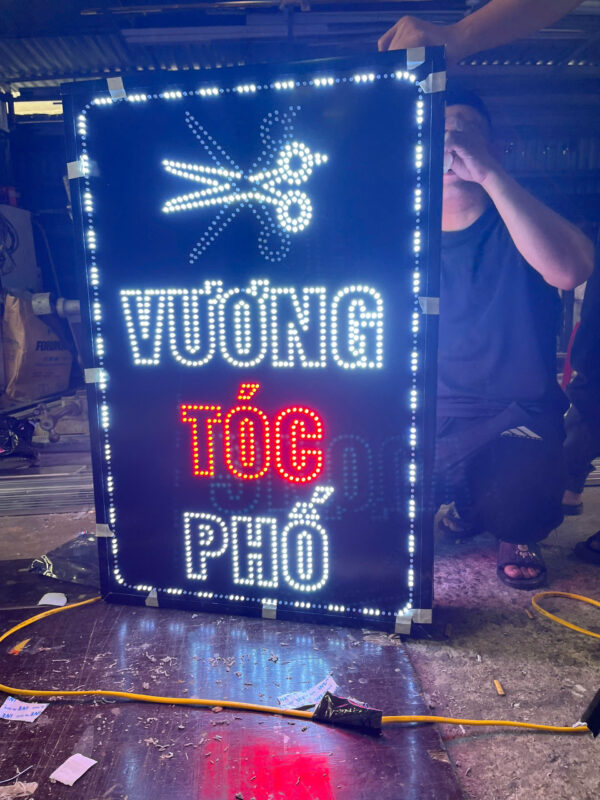 Mẫu biển quảng cáo quán tóc đẹp hiện đại tại Hải Dương