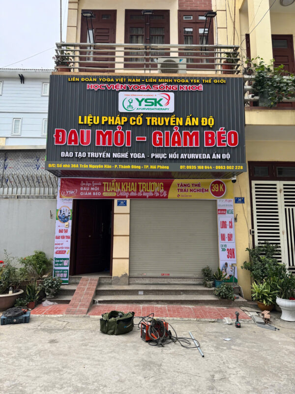 Thi công biển alu mặt dựng tại Hải Dương chuyên nghiệp, bền đẹp, chống chịu thời tiết tốt.