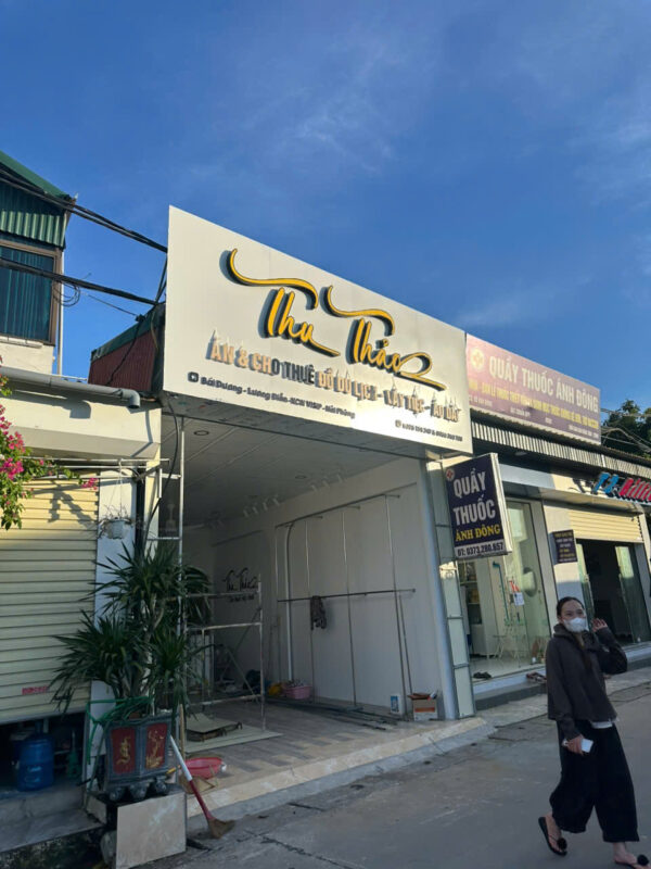 Hoàn thiện logo và chữ nổi biển quảng cáo shop quần áo Hải Dương.