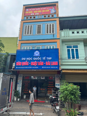 Biển quảng cáo Alu có bền không và tuổi thọ sử dụng thực tế