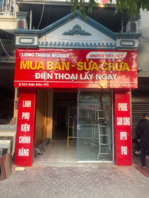 Chữ mica nổi không sáng trên nền Alu