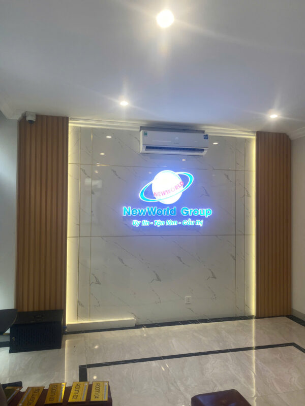 Chữ mica sáng mặt bằng LED