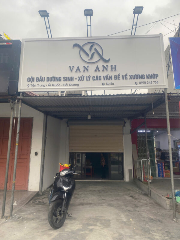 Thi công biển chữ nổi mica Hải Dương