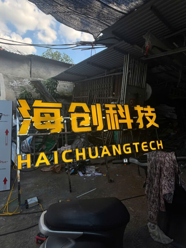 Lựa chọn màu sắc chữ nổi inox phù hợp mặt tiền